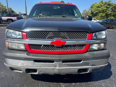 Used 2004 Chevrolet Silverado 2500 LT image 3