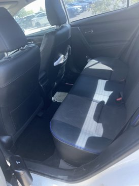 Used 2017 Toyota Corolla image 4