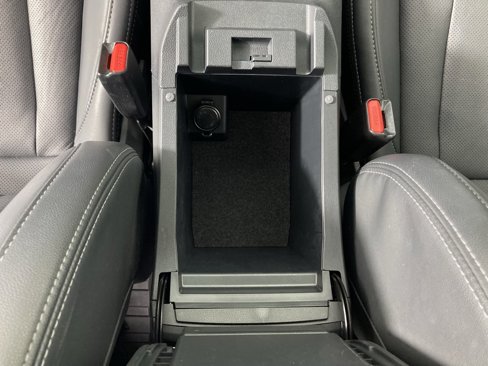 Used 2022 Subaru Outback Limited image 11