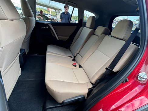 Used 2015 Toyota RAV4 XLE image 16