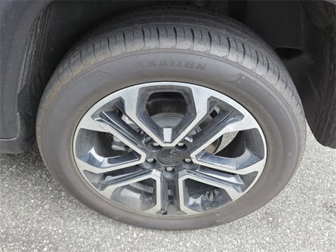 Used 2024 Jeep Compass Limited image 12