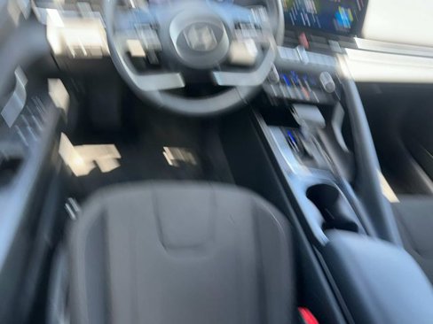 Used 2024 Hyundai Elantra SEL w/ Convenience Package image 19