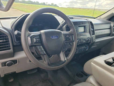 Used 2019 Ford F250 XL w/ Power Equipment Group image 17