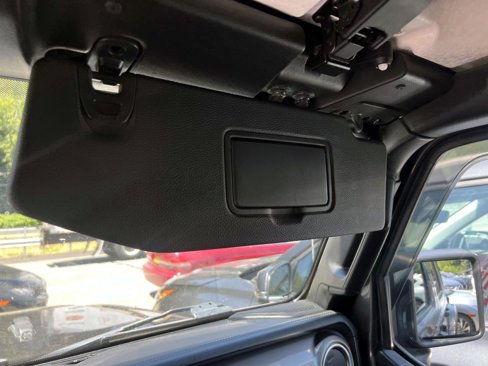 Used 2018 Jeep Wrangler Unlimited Sahara w/ Dual Top Group image 28