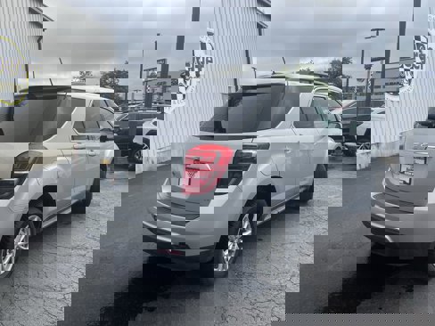 Used 2017 Chevrolet Equinox LT w/ Convenience Package image 7