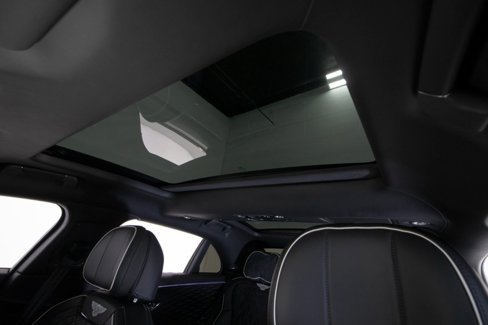 Used 2021 Bentley Flying Spur V8 image 40