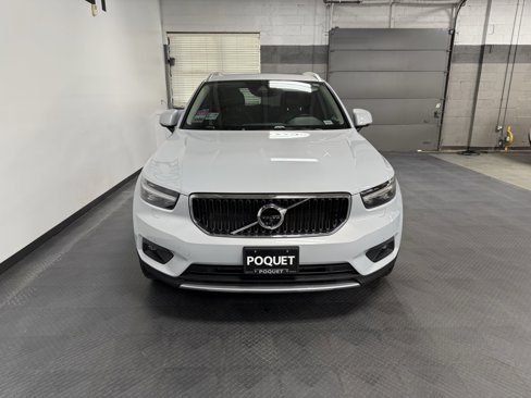 Used 2020 Volvo XC40 T5 Momentum w/ Premium Package image 3