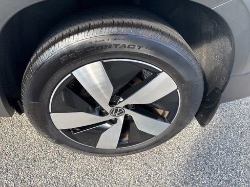 Certified 2024 Volkswagen Taos S image 16