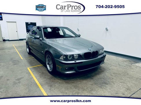 Used 2002 BMW M5 image 1
