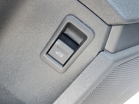 Used 2024 Audi A3 2.0T Premium image 11