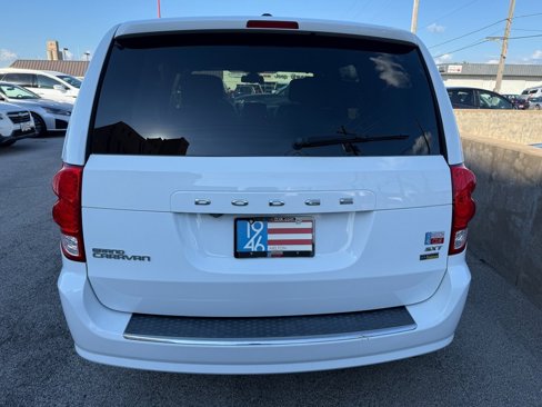 Used 2019 Dodge Grand Caravan SXT image 18