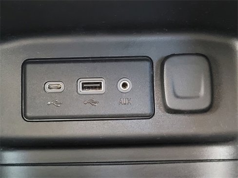 Used 2023 Chevrolet Equinox LS w/ LS Convenience Package image 13