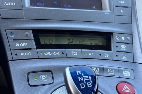 Used 2014 Toyota Prius Two image 24