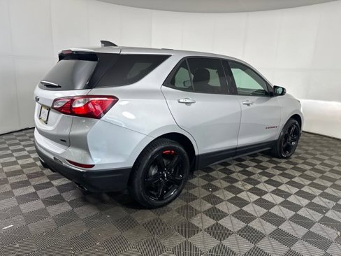 Used 2019 Chevrolet Equinox LT image 3