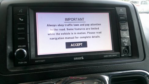 Used 2015 Chrysler Town & Country Touring image 17