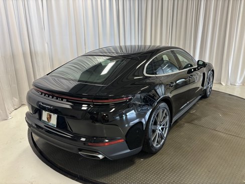 New 2025 Porsche Panamera 4 image 9