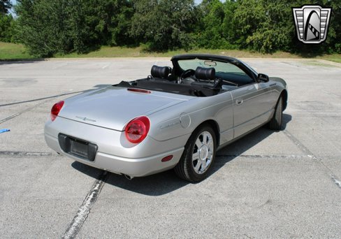 Used 2004 Ford Thunderbird image 11