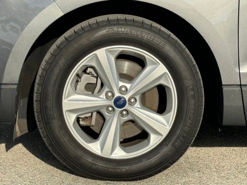 Used 2022 Ford Edge SE image 33