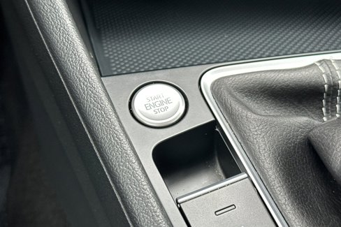 Used 2024 Volkswagen Jetta SE image 21