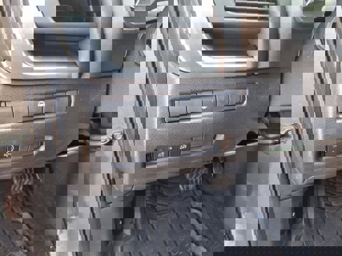 Used 2023 Nissan Rogue SV image 36