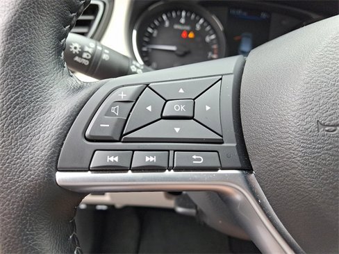 Used 2022 Nissan Rogue Sport SV w/ Technology Package image 22