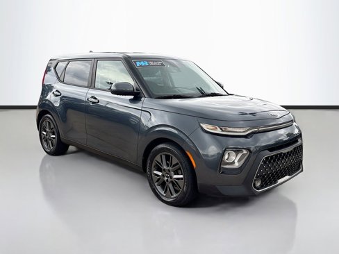 Used 2020 Kia Soul EX image 3
