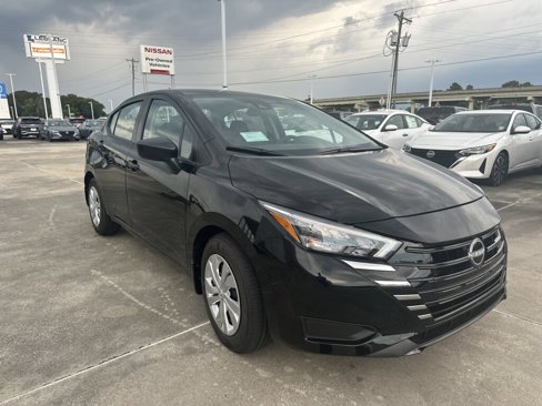 New 2025 Nissan Versa S image 4