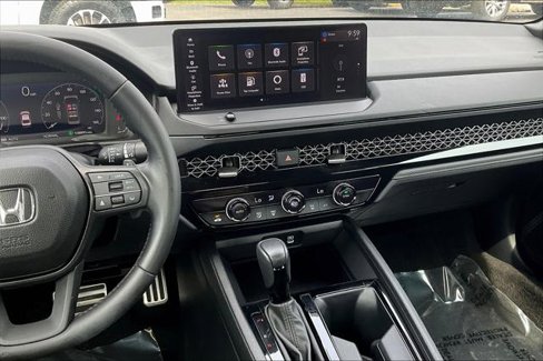 Used 2023 Honda Accord Sport image 9