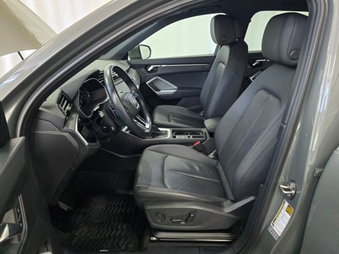 Used 2022 Audi Q3 2.0T Premium w/ Convenience Package image 13