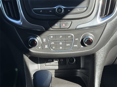 Used 2022 Chevrolet Equinox LT image 26