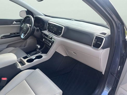 Used 2020 Kia Sportage EX image 13