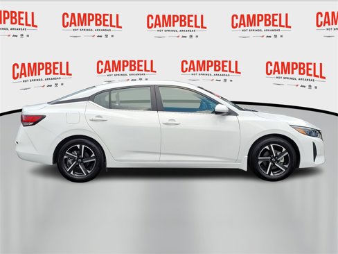 Used 2024 Nissan Sentra SV image 2