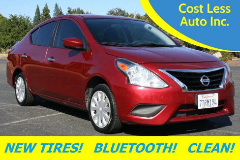 Used 2017 Nissan Versa SV image 1