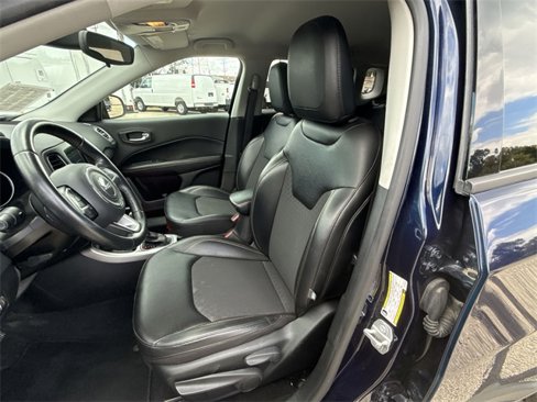 Used 2019 Jeep Compass Latitude image 18