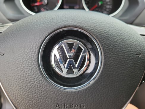 Used 2021 Volkswagen Tiguan S image 29