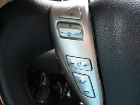 Used 2017 Nissan Versa SL image 36