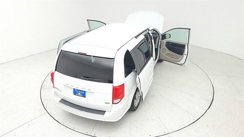 Used 2016 Dodge Grand Caravan SE w/ Quick Order Package 29E SE image 15