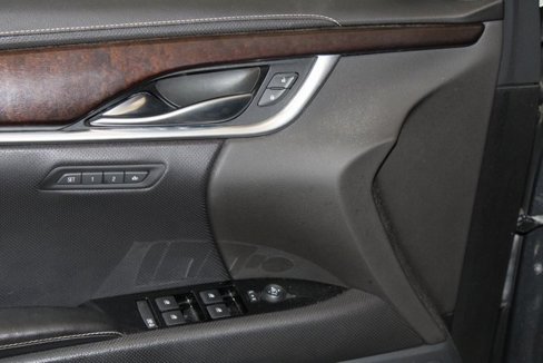 Used 2018 Cadillac XTS Luxury image 21