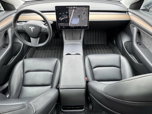 Used 2021 Tesla Model 3 Standard Range Plus image 3