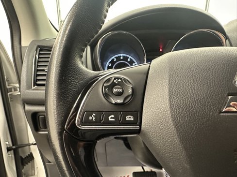 Used 2021 Mitsubishi Outlander Sport SE image 29