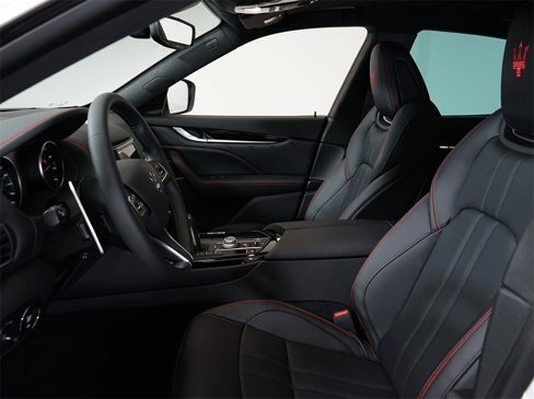 New 2024 Maserati Levante GT Ultima image 5