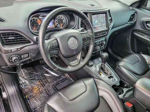Used 2019 Jeep Cherokee Trailhawk w/ Comfort/Convenience Group image 9