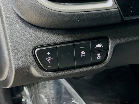 Certified 2021 Kia Seltos EX image 10