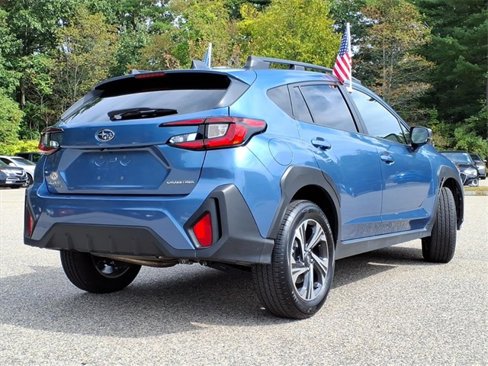 Used 2024 Subaru Crosstrek 2.0i Premium image 3