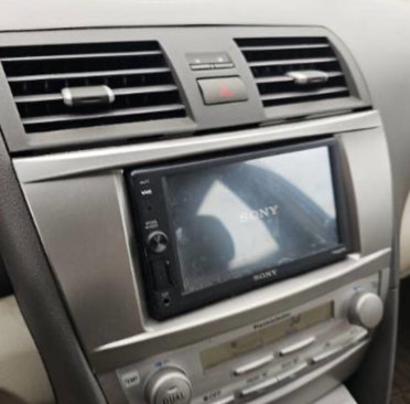 Used 2010 Toyota Camry XLE image 8