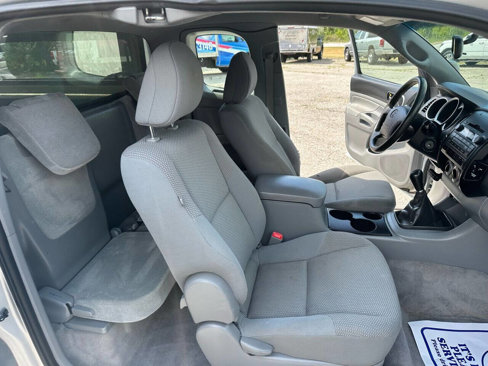 Used 2011 Toyota Tacoma 4x4 Access Cab image 13
