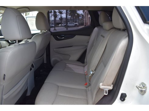 Used 2018 Nissan Rogue Sport SL image 8