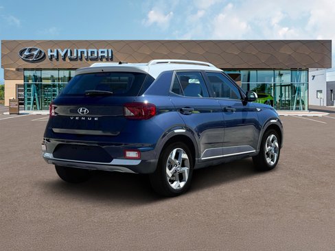 New 2025 Hyundai Venue Limited image 7