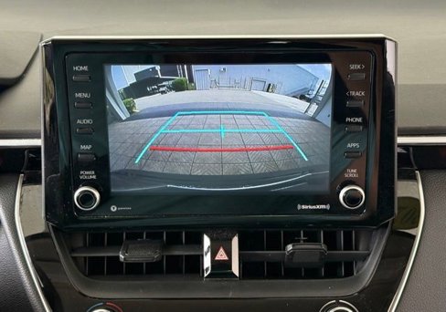 Used 2022 Toyota Corolla LE image 9