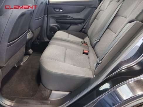 Used 2023 Nissan Ariya FWD image 30
